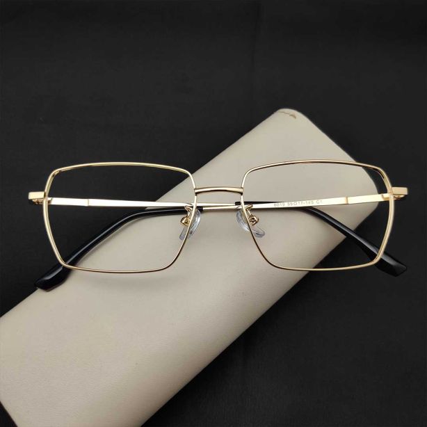 New Golden Color & Stylish Eyeglass 2023