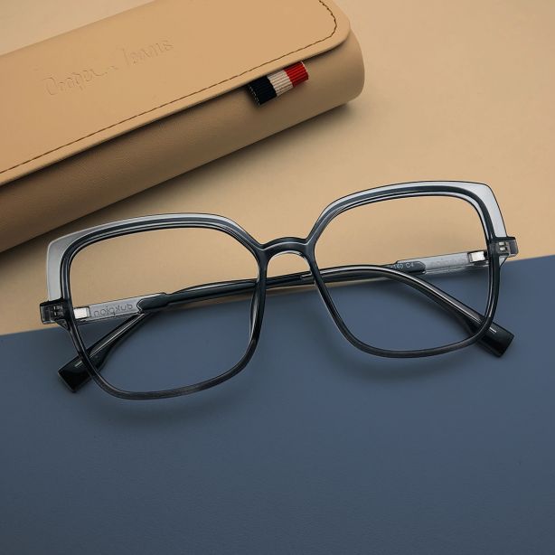 Exclusive & Best quality Flexible Semi Round Eyeglasses